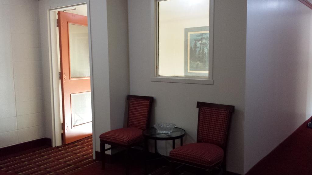 Midtown Hotel Parry Sound Zewnętrze zdjęcie